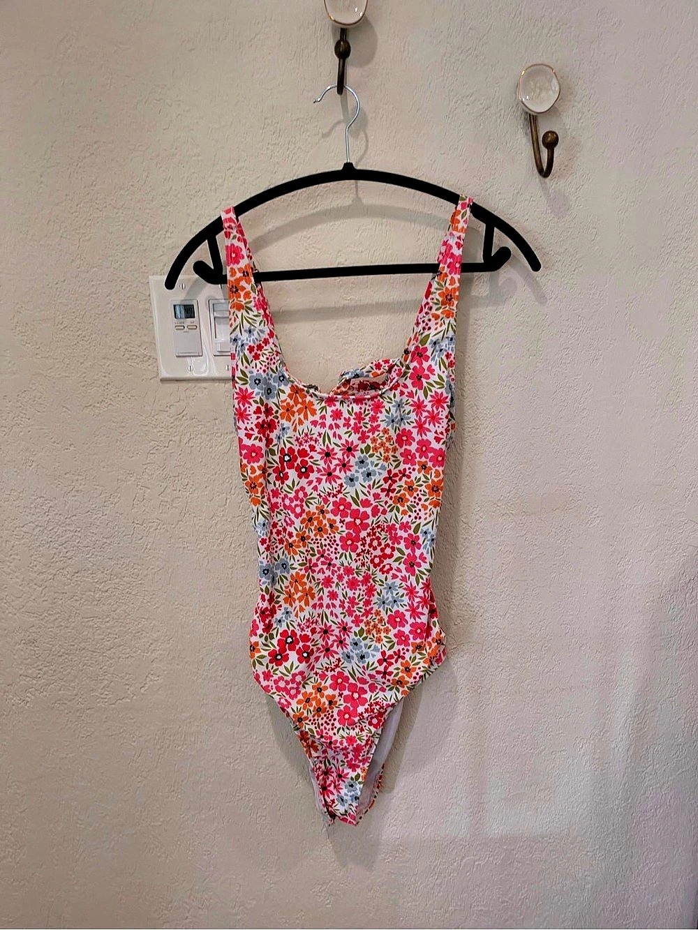 SHEIN Floral One-Piece Swimsuit in Pink & White XL Like New